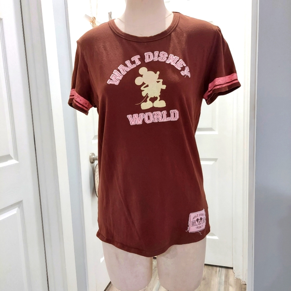 Disneyland Disney tee shirt brown pink short sleeves Size Large
